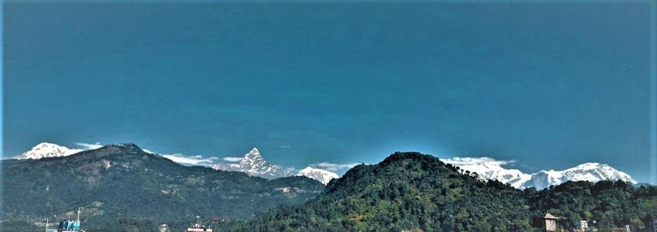 Hotel Mala Pokhara Extérieur photo