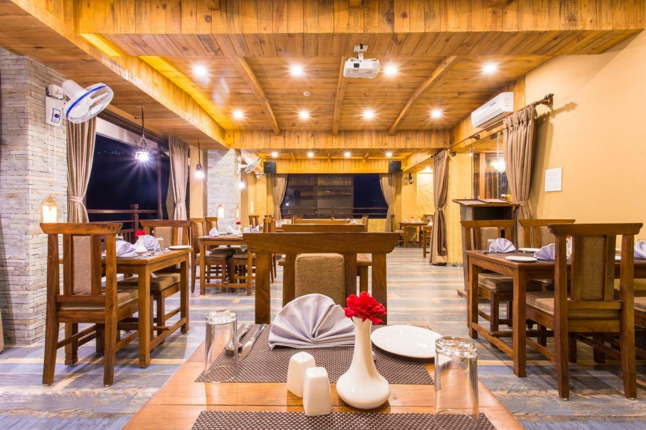Hotel Mala Pokhara Extérieur photo